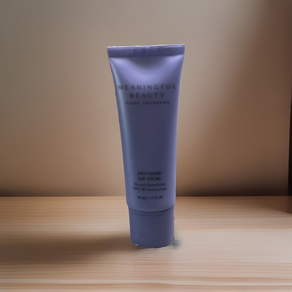 Meaningful Beauty Anti Aging Day Creme SPF 30 (6/26) Size 1.7 oz. Sealed NEW